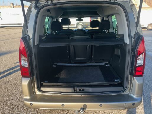 Peugeot Partner Tepee Allure 1,6 BlueHdi 120k Man6