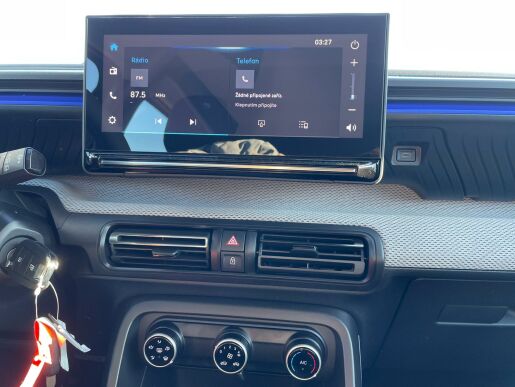 Citroën C3 C3 Nová Plus 1.2 Pure Tech 100k man. - černá Perla Nera