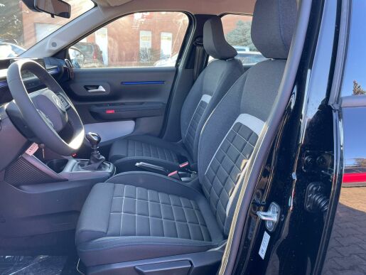 Citroën C3 C3 Nová Plus 1.2 Pure Tech 100k man. - černá Perla Nera