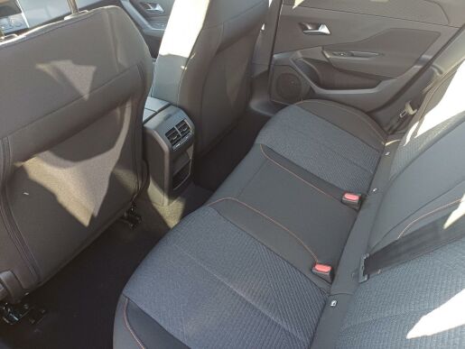 Peugeot 308 SW STYLE Hybrid 136 7 let zár.