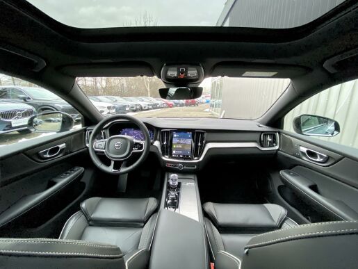 Volvo S60 B5 (benzín) AWD* ULTIM + kola