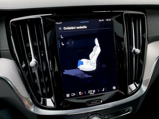 Volvo S60 B5 (benzín) AWD* ULTIM + kola