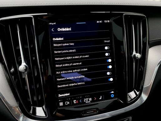 Volvo S60 B5 (benzín) AWD* ULTIM + kola