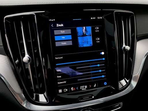 Volvo S60 B5 (benzín) AWD* ULTIM + kola