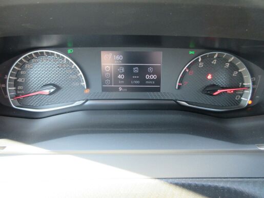 Peugeot 2008 STYLE PureTech 100 S&SMAN6