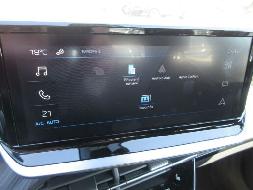 Peugeot 2008 STYLE PureTech 100 S&SMAN6