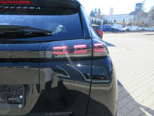 Peugeot 2008 ALLURE Hybrid 136 e-DCS6