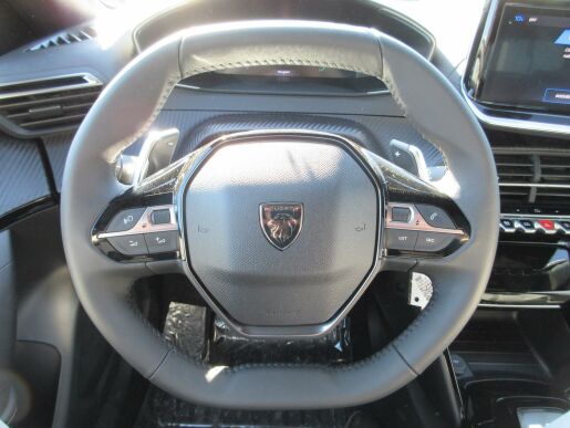 Peugeot 2008 ALLURE Hybrid 136 e-DCS6