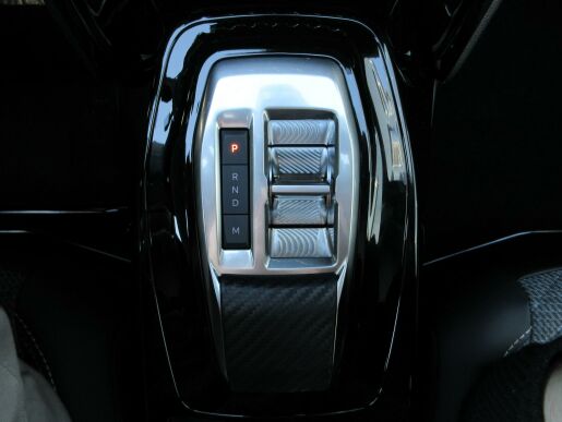 Peugeot 2008 ALLURE Hybrid 136 e-DCS6