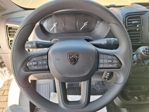 Peugeot Boxer Furgon 3300 L2H2 BHDi 120k M6