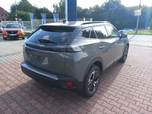 Peugeot 2008 ALLURE 1.2 PureTech 7 let zár.