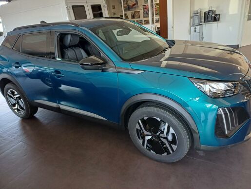 Peugeot 2008 ALLURE 1.2 PureTech 7 let zár.