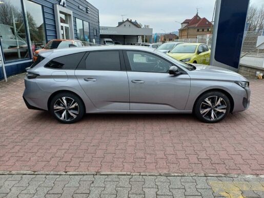 Peugeot 308 SW Allure BlueHDi 7 let zár.