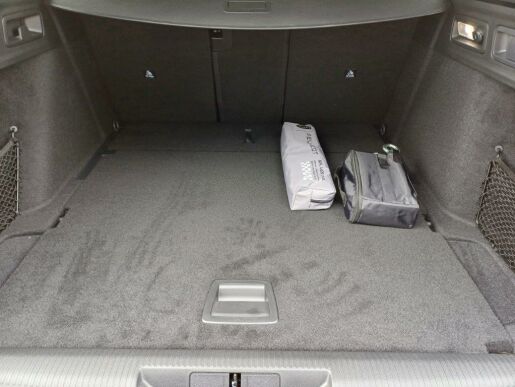 Peugeot 308 SW Allure BlueHDi 7 let zár.
