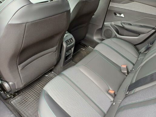 Peugeot 308 SW Allure BlueHDi 7 let zár.