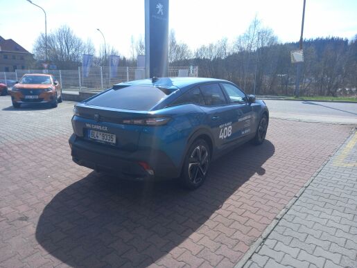 Peugeot 408 ALLURE Hybrid 136 7 let zár.