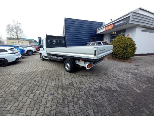 Peugeot Boxer Valník 4350 L4 7 let zár.