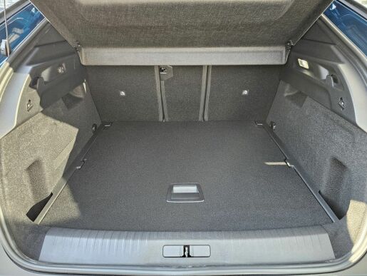Peugeot 3008 ALLURE Hybrid 136 e-DCS6