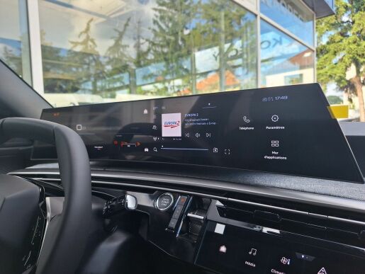Peugeot 3008 ALLURE Hybrid 136 e-DCS6