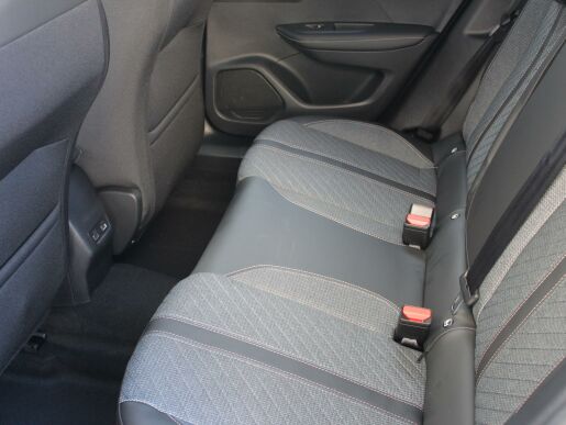 Peugeot 2008 ALLURE PureTech 130 EAT8