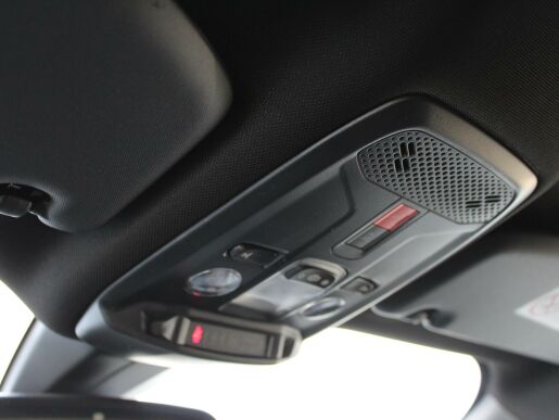 Peugeot 2008 ALLURE PureTech 130 EAT8