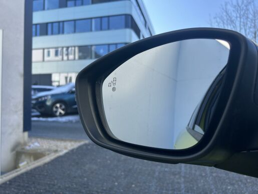 Peugeot 208 ALLURE Hybrid 100 e-DCS6