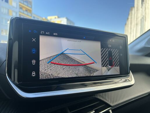 Peugeot 208 ALLURE Hybrid 100 e-DCS6