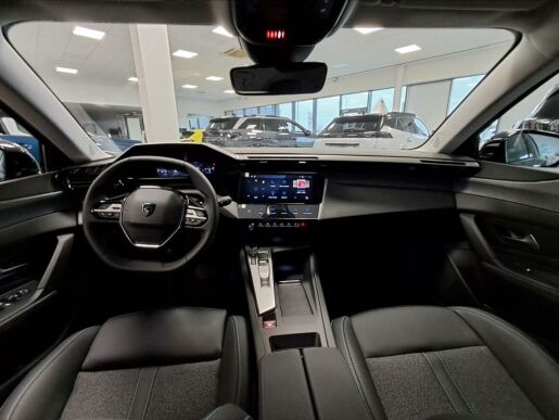 Peugeot 308 1,2 Hybrid 136  SW ALLURE