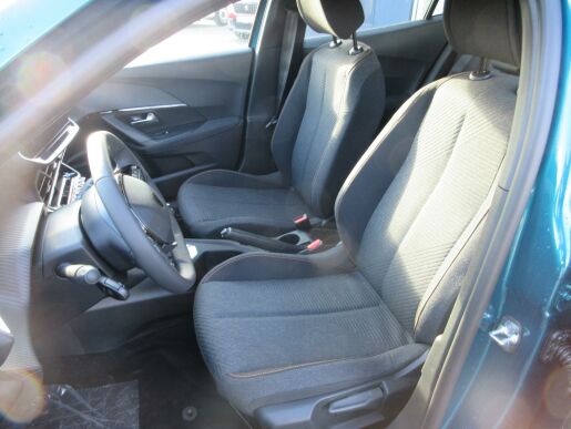 Peugeot 2008 STYLE PureTech 100 S&S MAN6