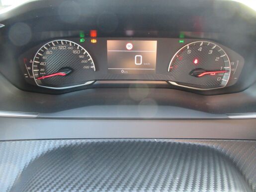 Peugeot 2008 STYLE PureTech 100 S&S MAN6