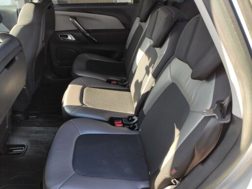 Citroën C4 Picasso EXCL 1.6 HDI MAN6 TAŽNÉ NAVI