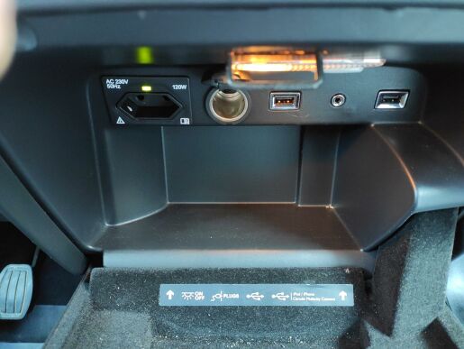 Citroën C4 Picasso EXCL 1.6 HDI MAN6 TAŽNÉ NAVI