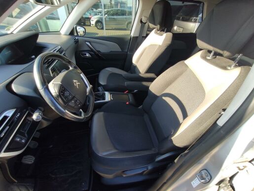 Citroën C4 Picasso EXCL 1.6 HDI MAN6 TAŽNÉ NAVI