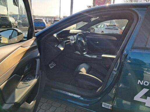 Peugeot 408 GT Hybrid 136 e-DCS6