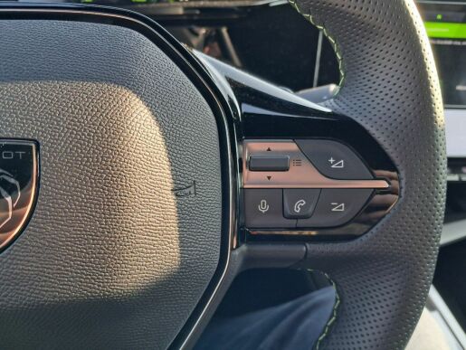 Peugeot 408 GT Hybrid 136 e-DCS6