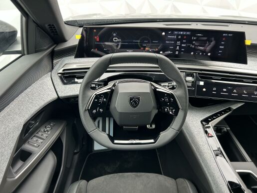 Peugeot 5008 GT Hybrid 136 e-DCS6
