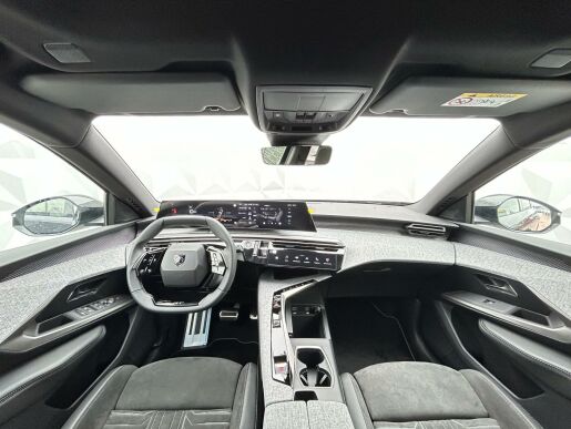 Peugeot 5008 GT Hybrid 136 e-DCS6