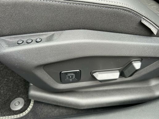 Peugeot 5008 GT Hybrid 136 e-DCS6