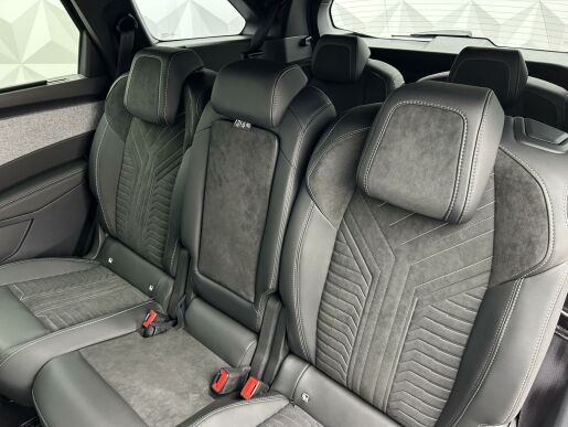 Peugeot 5008 GT Hybrid 136 e-DCS6