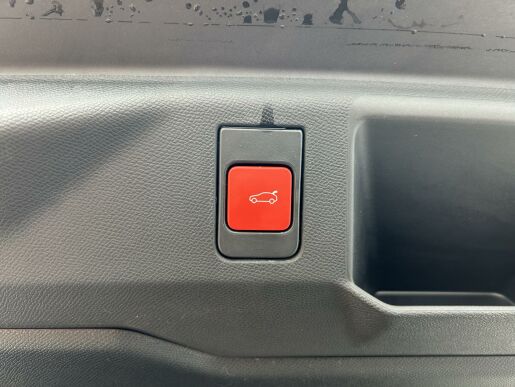 Peugeot 5008 GT Hybrid 136 e-DCS6