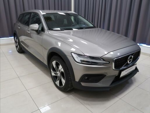Volvo V60 2,0 D4 AWD AUT CROSS COUNTRY