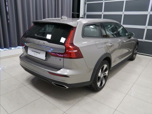 Volvo V60 2,0 D4 AWD AUT CROSS COUNTRY