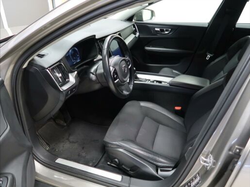 Volvo V60 2,0 D4 AWD AUT CROSS COUNTRY