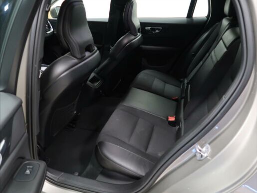 Volvo V60 2,0 D4 AWD AUT CROSS COUNTRY
