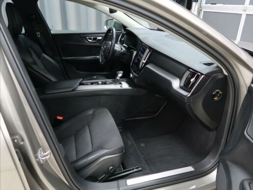 Volvo V60 2,0 D4 AWD AUT CROSS COUNTRY