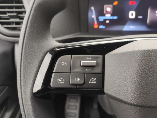 Peugeot Expert L3 2.0 HDI 145k MAN6 3 MÍSTA