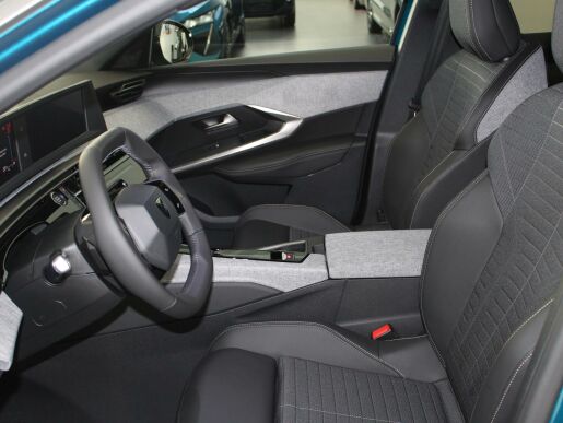 Peugeot 3008 ALLURE Hybrid 136k e-DCS6