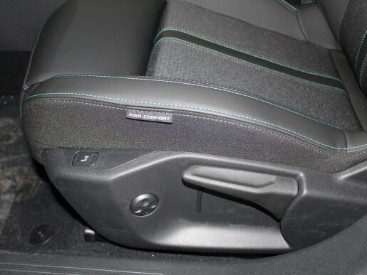 Peugeot 408 ALLURE Plug-in HYBRID 225 EAT