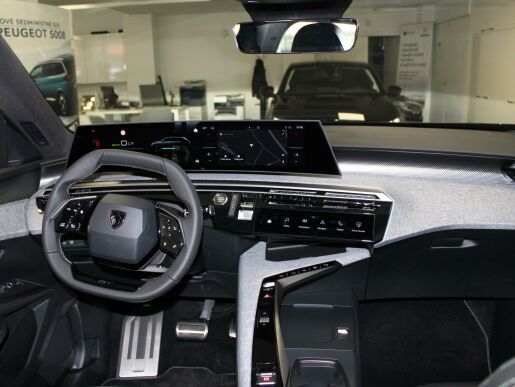 Peugeot 5008 GT Plug-in HYBRID 195k e-DCS7