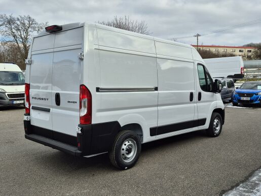 Peugeot Boxer 3300 L2H2 BlueHDi 120k S&S MAN